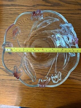 TULIP LINED GLASS BOWL-